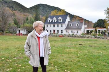 Hawk's Head in Oak Glen (1)